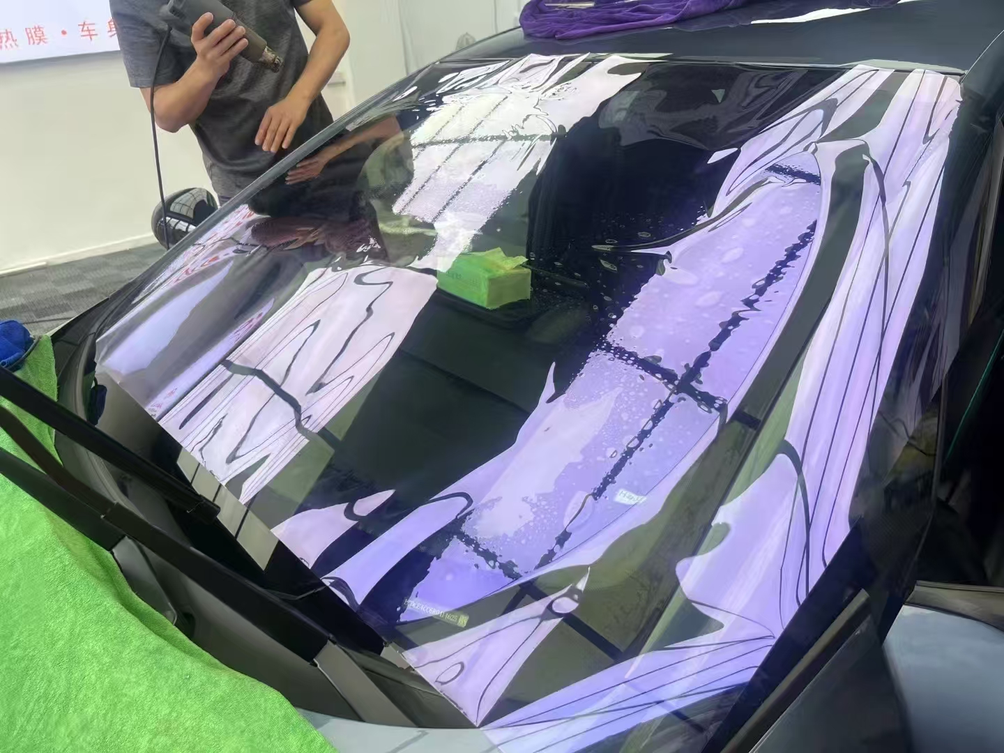 Car Window Tint Bubbles: How to Fix, Repair and Prevent Them - WooMagicar